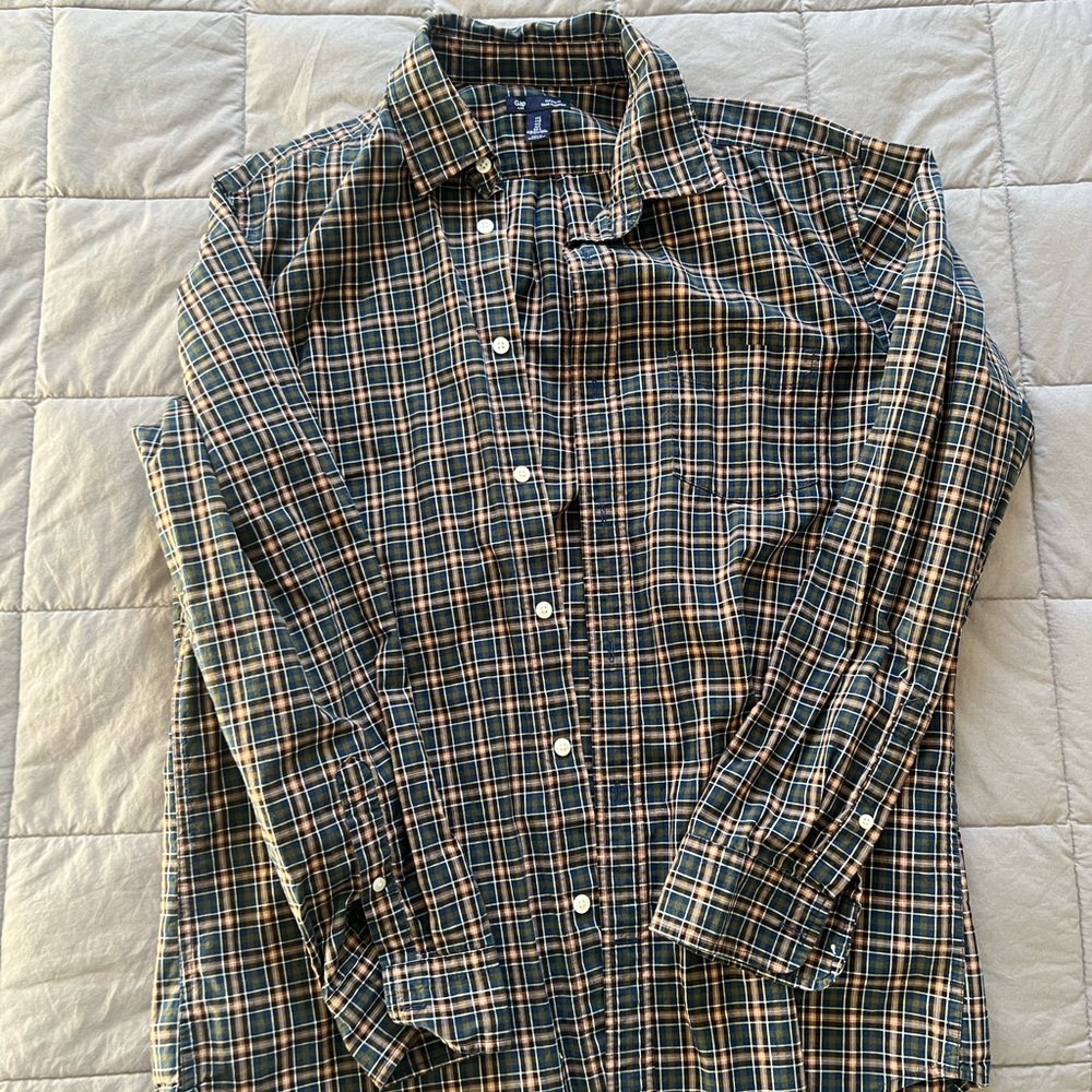 GAP FLANNEL DESIGN BUTTON UP SHIRT